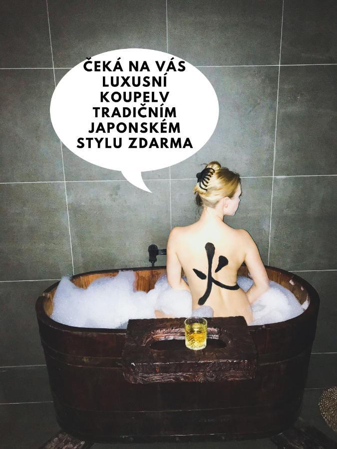 Zážitková noc OROOM Japonsko Brno Exterior foto